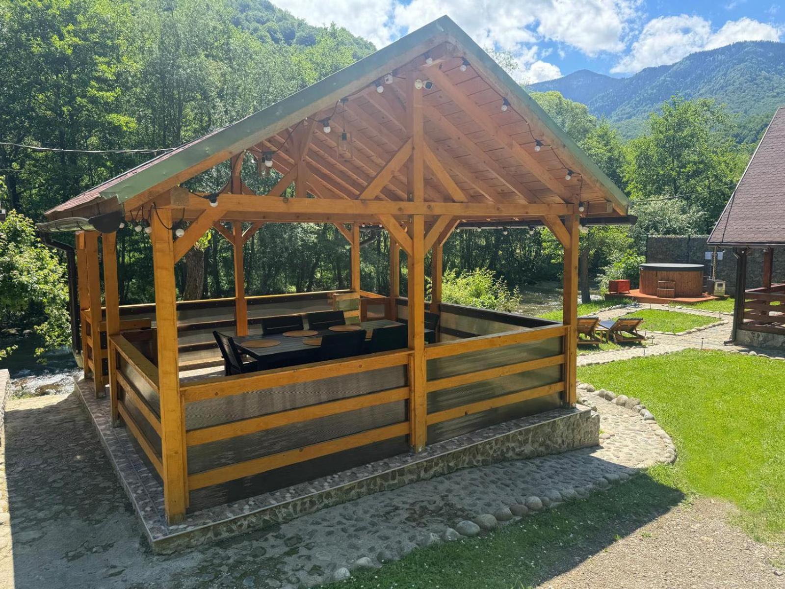 Woods Retreat Villa Malomvíz Kültér fotó