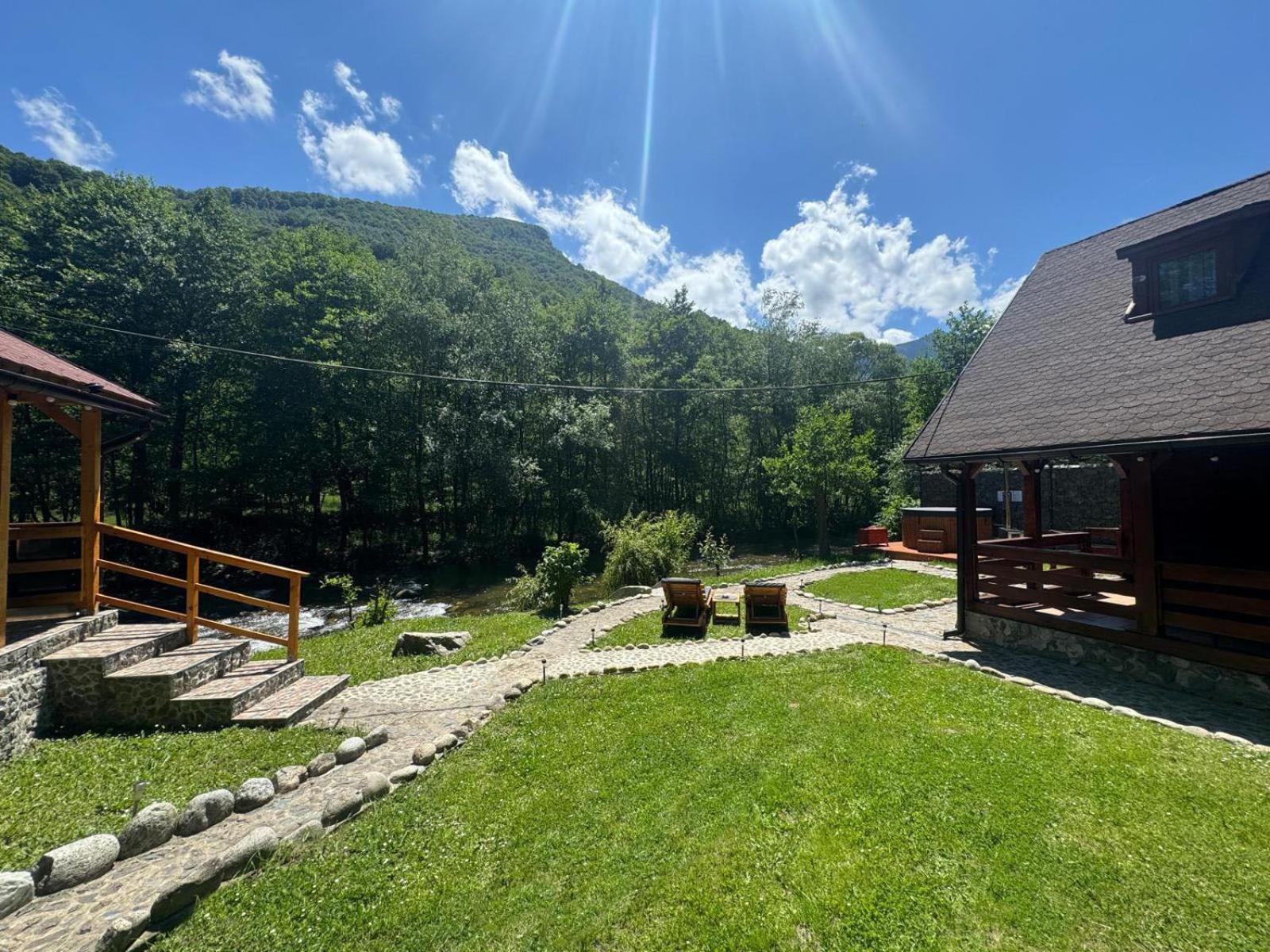 Woods Retreat Villa Malomvíz Kültér fotó