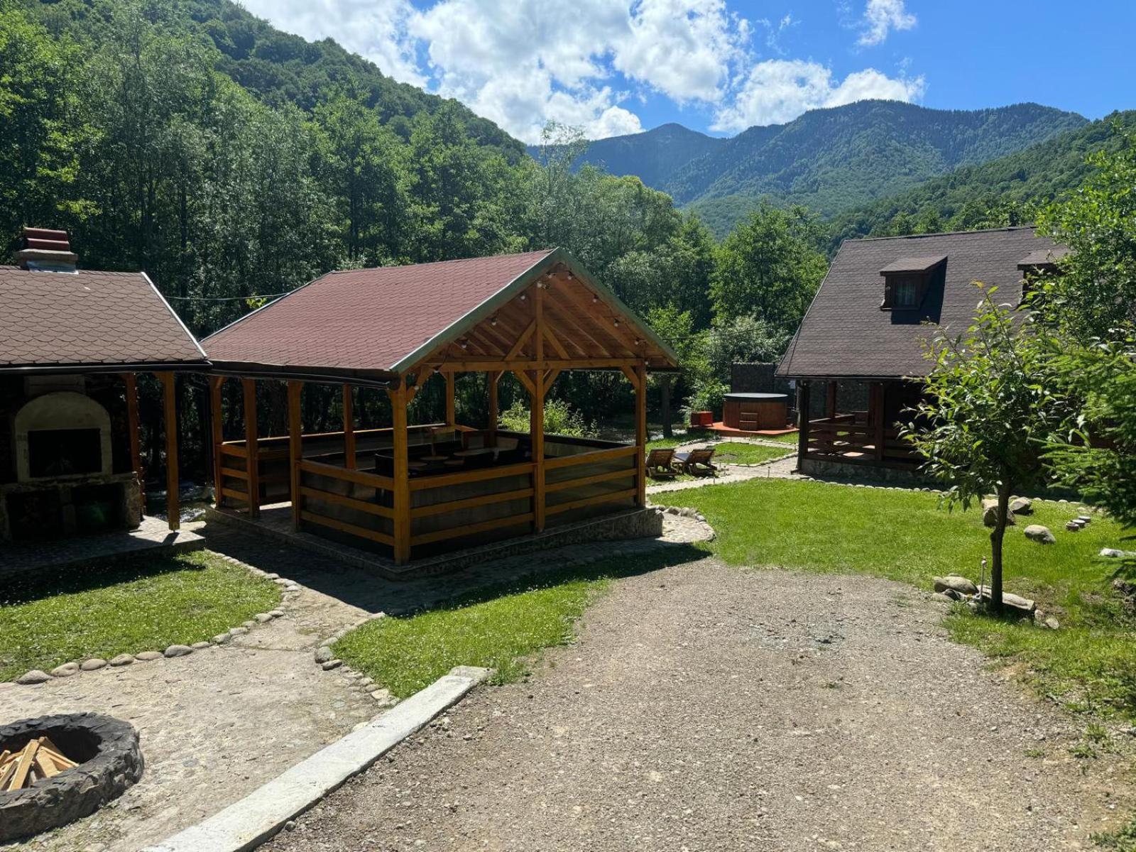 Woods Retreat Villa Malomvíz Kültér fotó